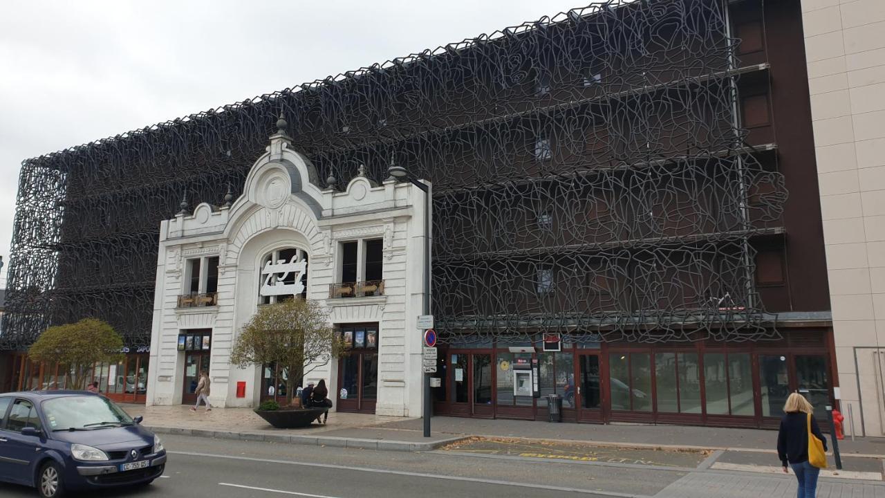 Lv Chasles Apartment Chartres Bagian luar foto